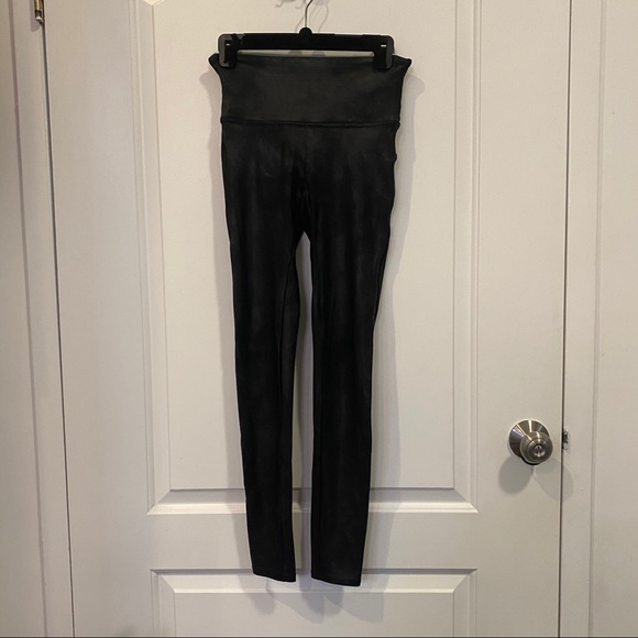 Spanx Faux Leather Leggings - Picture 5 of 6